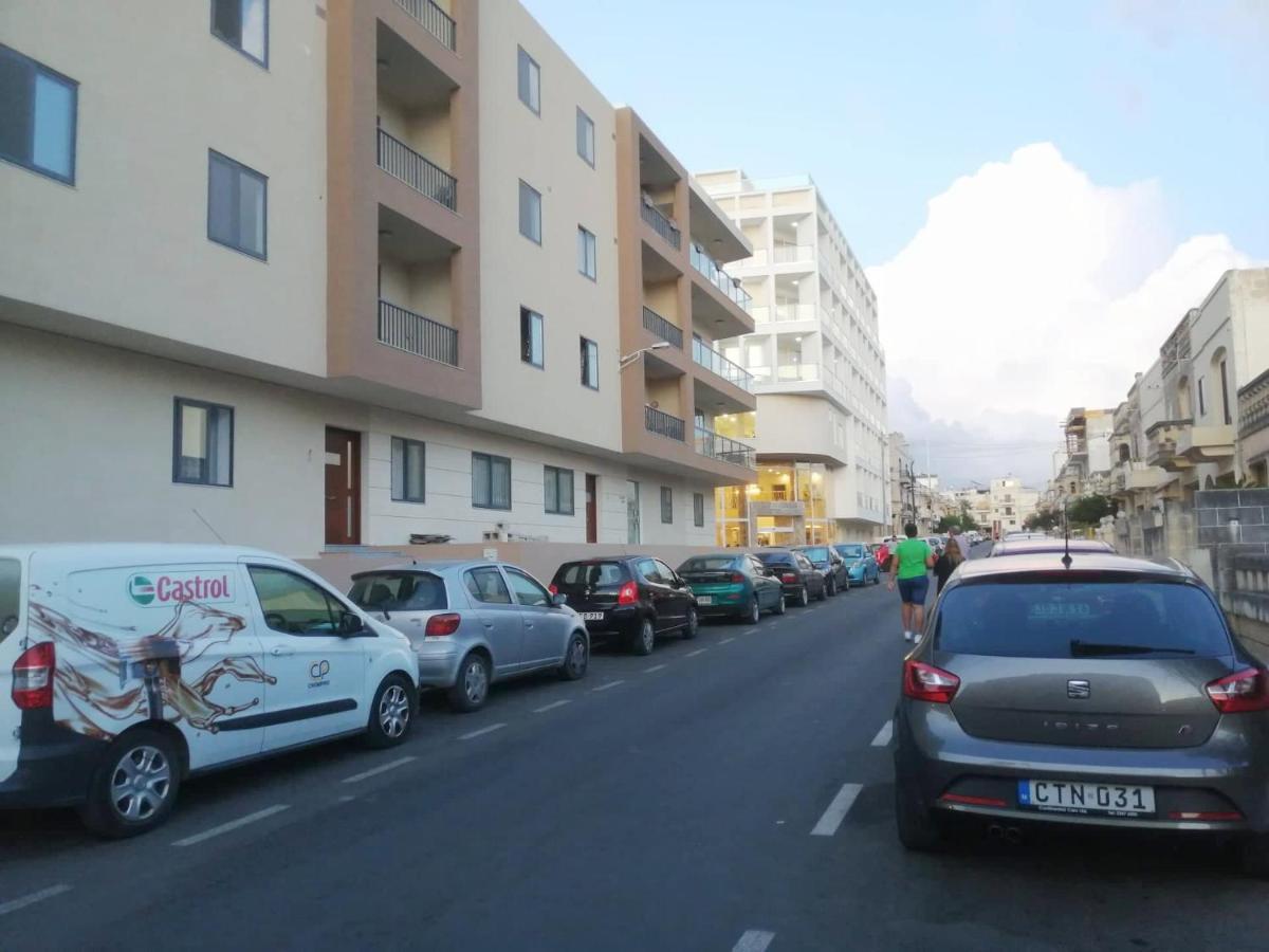 Velleran Accomodation Tarxien Exteriér fotografie