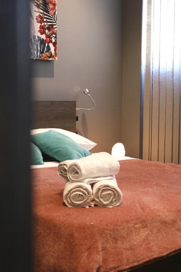 Velleran Accomodation Tarxien Exteriér fotografie