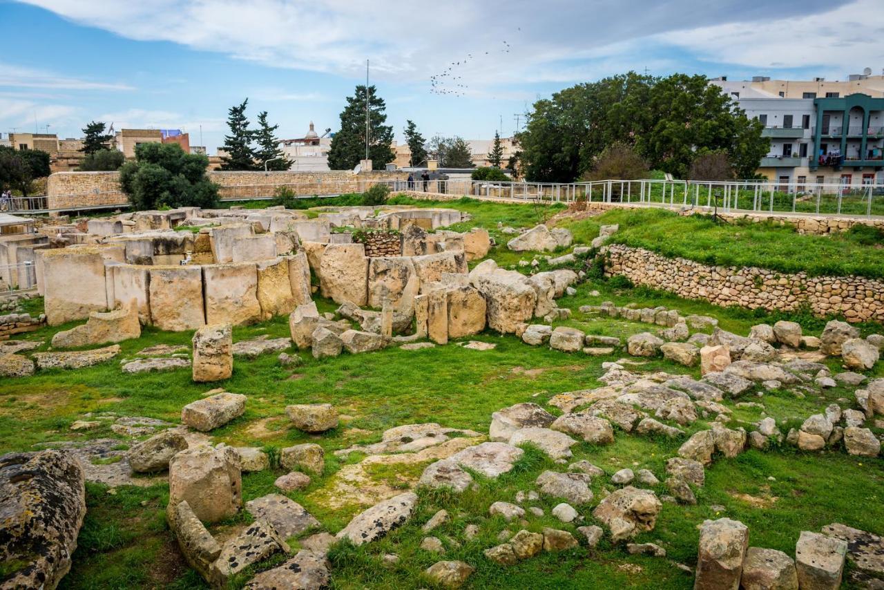 Velleran Accomodation Tarxien Exteriér fotografie